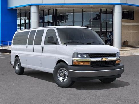 New 2025 Chevrolet Express 3500 LS w/ Chrome Appearance Package RWD image 7