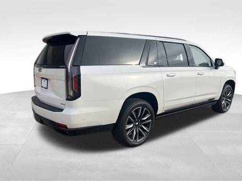 Certified 2021 Cadillac Escalade ESV Sport Platinum image 4