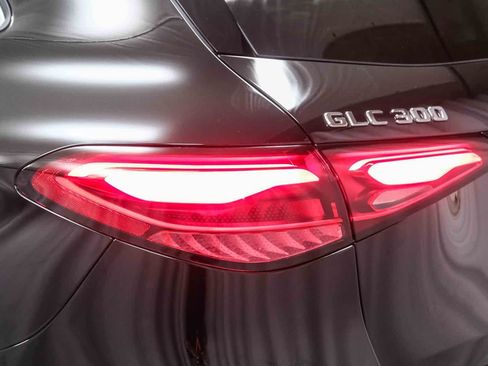 Certified 2026 Mercedes-Benz GLC 300 image 7