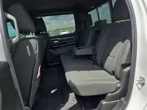 Used 2019 RAM 1500 Big Horn AWD/4WD image 9