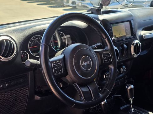 Used 2013 Jeep Wrangler Rubicon w/ PWR Convenience Group AWD/4WD image 21