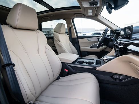 Certified 2025 Acura MDX SH-AWD image 18