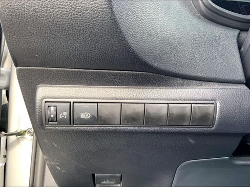 Used 2026 Toyota Corolla SE FWD image 33