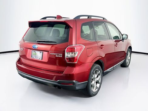 Used 2016 Subaru Forester 2.5i Touring AWD/4WD image 9
