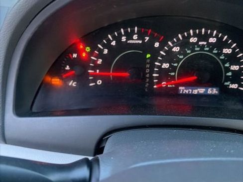 Used 2009 Toyota Camry LE FWD image 4