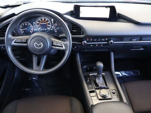 Used 2021 MAZDA MAZDA3 s FWD image 17