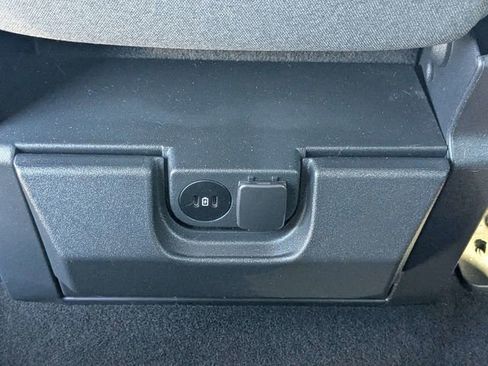 Used 2024 Ford F150 XLT image 14