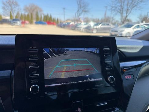 Used 2021 Toyota Camry LE FWD image 24