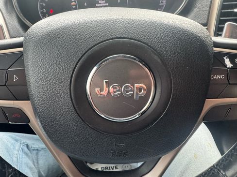 Used 2014 Jeep Grand Cherokee Limited image 21