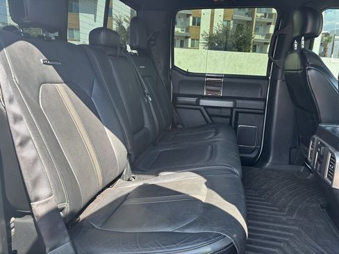 Used 2015 Ford F150 Platinum w/ Equipment Group 701A Luxury AWD/4WD image 36