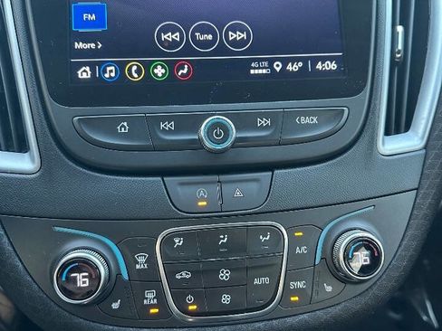 Used 2023 Chevrolet Malibu LT image 13