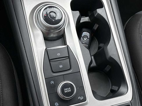 Used 2020 Ford Explorer XLT AWD/4WD image 15
