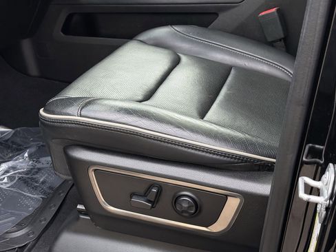 Used 2019 RAM 1500 Limited AWD/4WD image 14