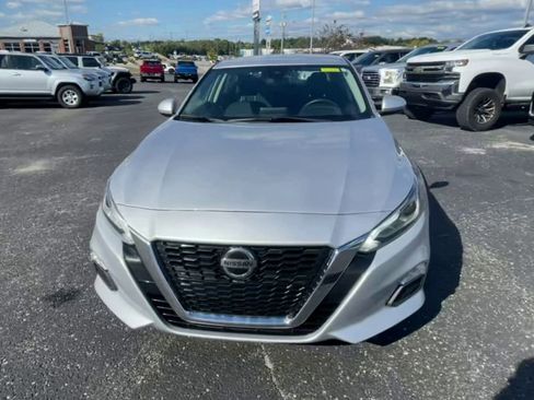 Used 2022 Nissan Altima 2.5 SV image 4