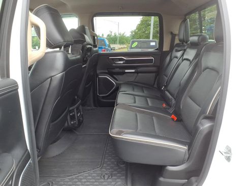 Used 2020 RAM 1500 Laramie AWD/4WD image 15