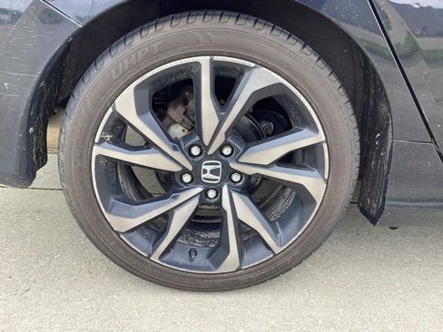 Used 2019 Honda Civic Sport image 6