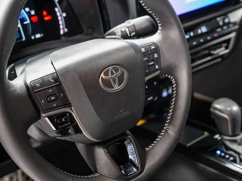 Certified 2025 Toyota Camry SE w/ Convenience Package AWD/4WD image 21
