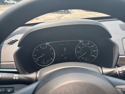 Used 2025 Nissan Altima 2.5 SV FWD image 40