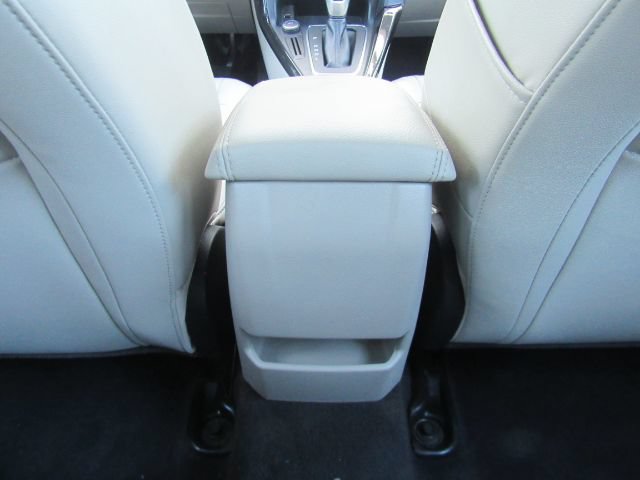 Used 2016 Ford Focus Electric Hatchback FWD image 26