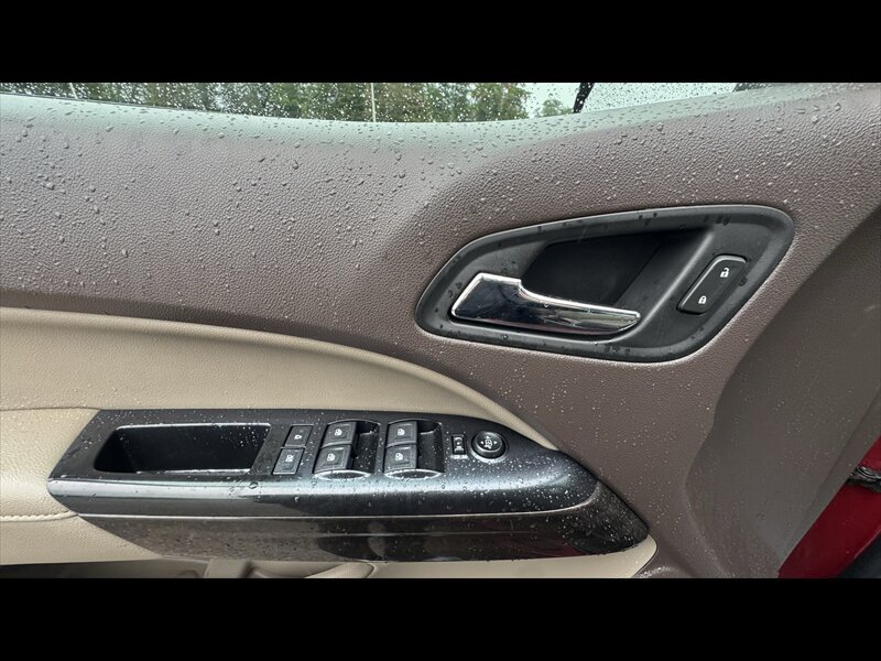 Used 2017 GMC Canyon SLT w/ Driver Alert Package AWD/4WD image 16