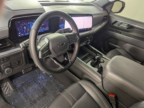 Used 2025 Chevrolet Tahoe RST w/ RST Performance Edition image 11