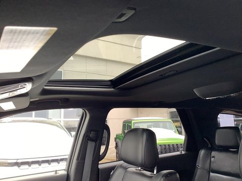 Certified 2019 Dodge Durango GT image 12