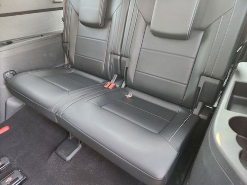 Used 2022 Volkswagen Atlas SE w/ Panoramic Sunroof Package image 32