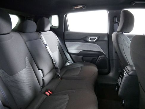 Used 2024 Jeep Compass Sport image 23