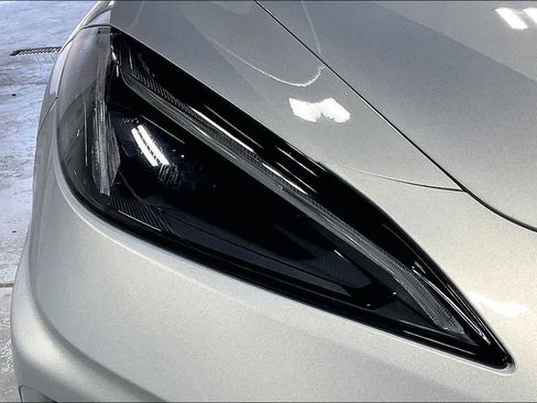 Used 2023 Chevrolet Corvette Stingray Premium Cpe w/ Z51 Performance Package RWD image 32