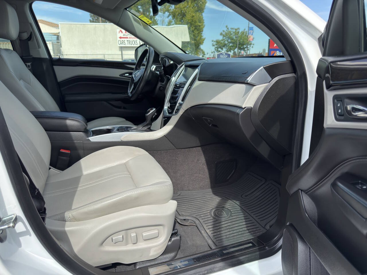 Used 2016 Cadillac SRX Premium w/ Driver Assist Package AWD/4WD image 13