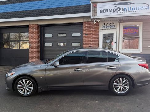 Used 2014 INFINITI Q50 Premium w/ Navigation Package image 2