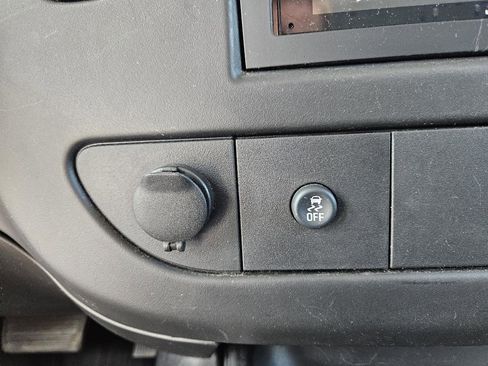 Used 2014 Chevrolet Express 1500 RWD image 37