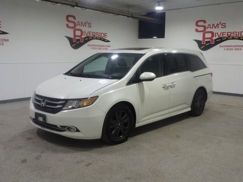 Used 2016 Honda Odyssey Touring image 1