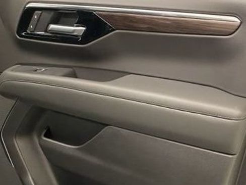 New 2026 Chevrolet Tahoe LS w/ LS Custom Edition AWD/4WD image 28