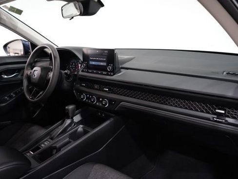 Used 2023 Honda Accord EX image 15