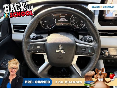 Used 2025 Mitsubishi Outlander SE FWD image 18