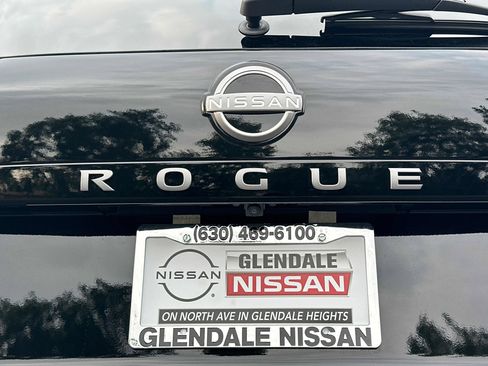 New 2026 Nissan Rogue SV w/ Cold Weather Package AWD/4WD image 12