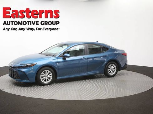 Used 2025 Toyota Camry LE FWD image 56