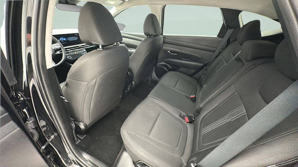 Used 2025 Hyundai Tucson SEL FWD image 9