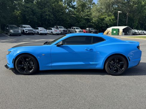 Used 2023 Chevrolet Camaro LT w/ RS Package RWD image 8