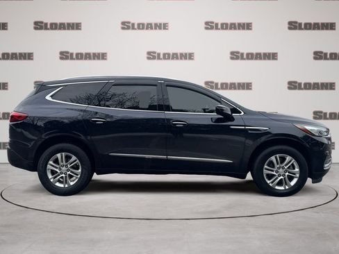 Used 2020 Buick Enclave Essence image 6