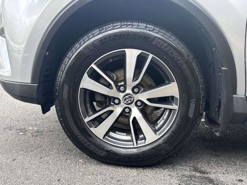 Used 2016 Toyota RAV4 XLE image 9