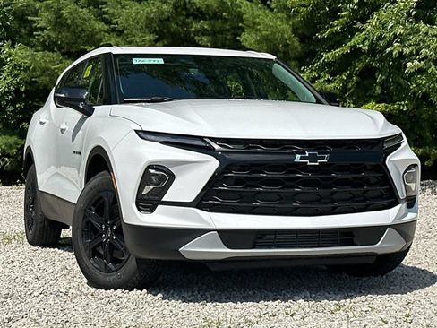 New 2026 Chevrolet Blazer LT w/ Sound & Technology Package AWD/4WD image 1