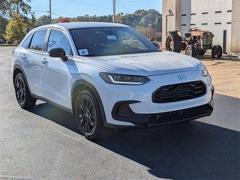 New 2026 Honda HR-V Sport image 4