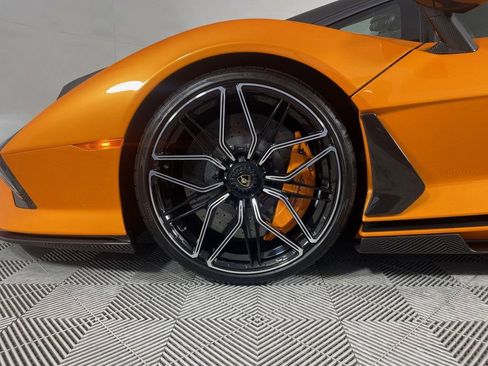 Used 2020 Lamborghini Sian Coupe AWD/4WD image 7