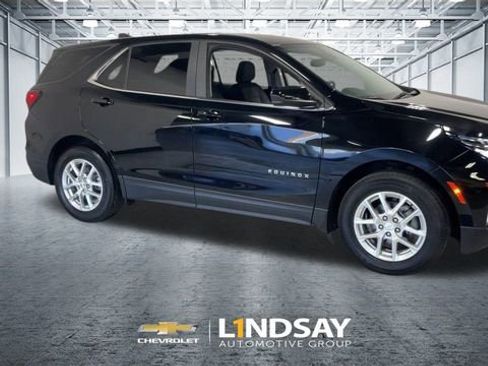 Certified 2023 Chevrolet Equinox LT image 3