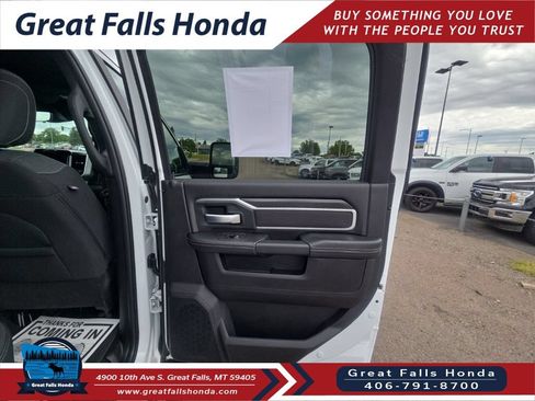 Used 2026 RAM 2500 Big Horn AWD/4WD image 16