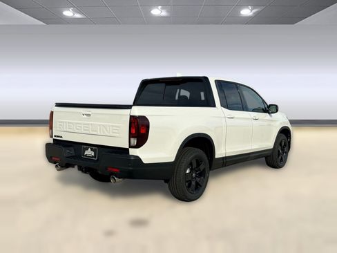 New 2026 Honda Ridgeline Black Edition image 8