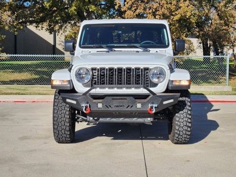 Used 2025 Jeep Gladiator Sport image 10