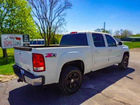 Used 2008 GMC Sierra 1500 SLE w/ Power Pack Plus AWD/4WD image 3
